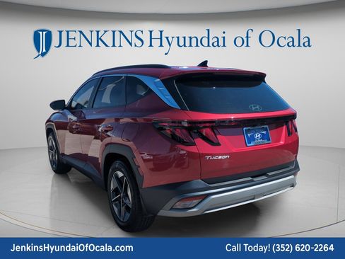 Certified 2025 Hyundai Tucson SEL FWD image 5