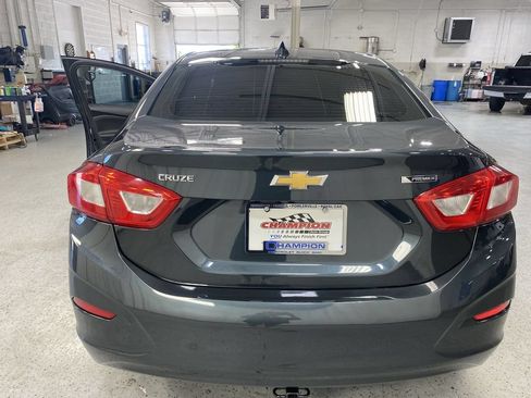 Used 2017 Chevrolet Cruze Premier w/ Enhanced Convenience Package FWD image 40