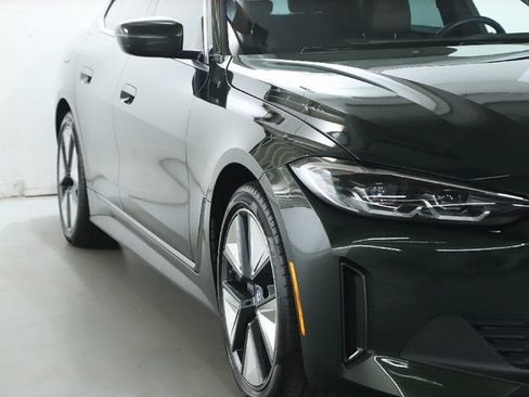 Used 2023 BMW i4 eDrive40 RWD image 9