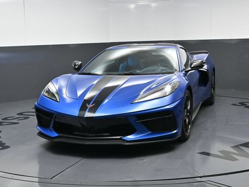 Used 2022 Chevrolet Corvette Stingray Premium Cpe w/ Z51 Performance Package RWD image 11