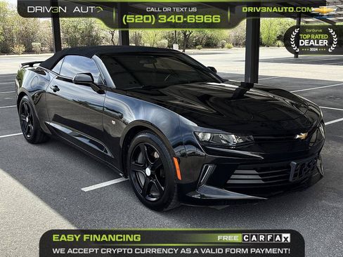Used 2017 Chevrolet Camaro LT RWD image 1