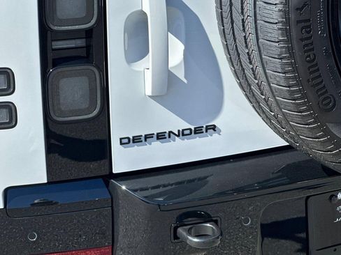 New 2026 Land Rover Defender 110 X-Dynamic SE AWD/4WD image 27