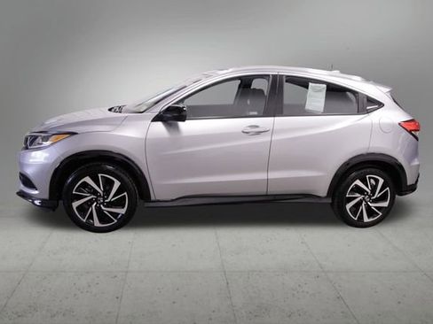 Used 2019 Honda HR-V Sport image 2