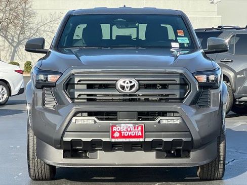 Certified 2025 Toyota Tacoma SR5 image 10