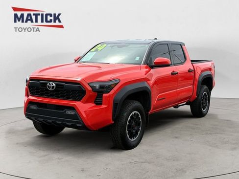 Used 2024 Toyota Tacoma TRD Off-Road AWD/4WD image 3