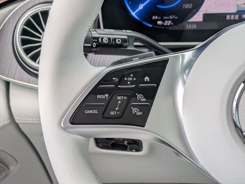 New 2026 Mercedes-Benz EQE 320 4MATIC SUV image 19