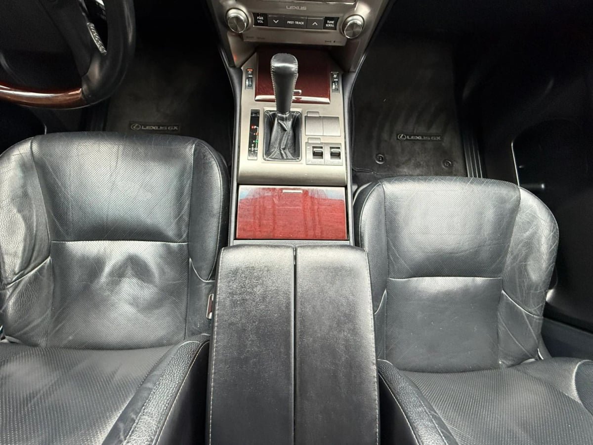 Used 2014 Lexus GX 460 w/ Premium Package AWD/4WD image 49