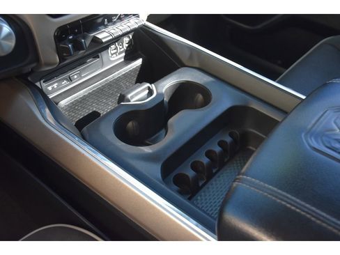 Used 2019 RAM 1500 Laramie image 38