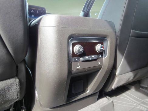 Certified 2024 Chevrolet Tahoe High Country AWD/4WD image 16