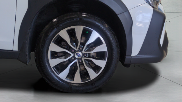 Certified 2025 Subaru Outback Touring AWD/4WD image 25