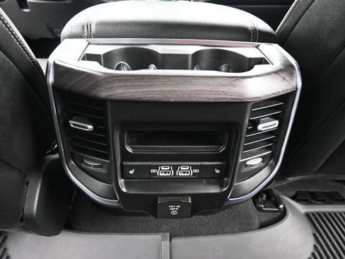 Used 2025 RAM 1500 Laramie AWD/4WD image 23