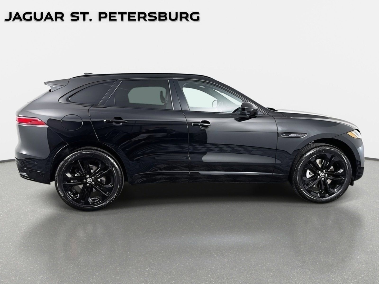Used 2026 Jaguar F-PACE R-Dynamic S AWD/4WD image 4