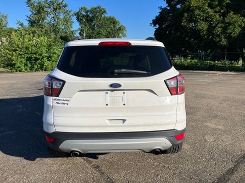 Used 2018 Ford Escape SE AWD/4WD image 4