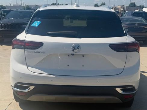 Used 2022 Buick Envision Essence w/ Safety Package FWD image 4