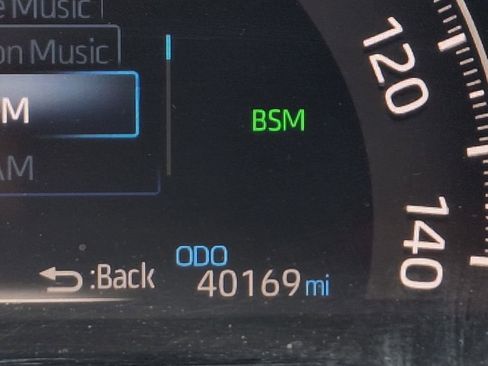 Used 2024 Toyota RAV4 XLE image 18