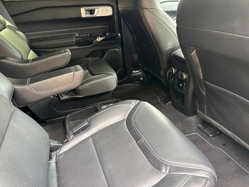 Used 2021 Ford Explorer ST w/ Equipment Group 401A AWD/4WD image 17