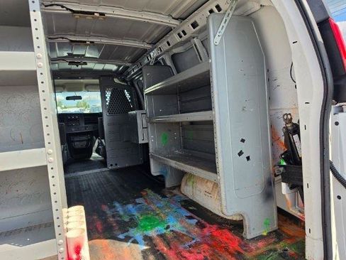 Used 2017 GMC Savana 2500 RWD image 33