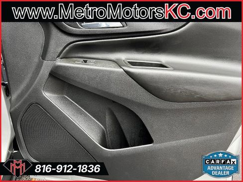 Used 2021 Chevrolet Equinox LT image 31