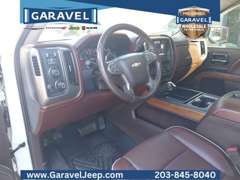 Used 2015 Chevrolet Silverado 1500 High Country w/ High Country Premium Package image 24
