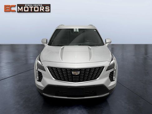 Used 2019 Cadillac XT4 Premium Luxury w/ Driver Awareness Package AWD/4WD image 8