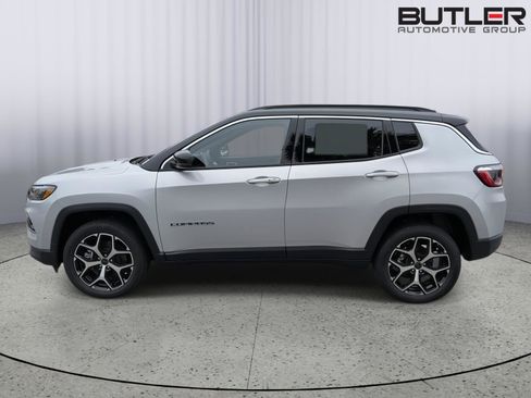 New 2026 Jeep Compass Limited AWD/4WD image 3
