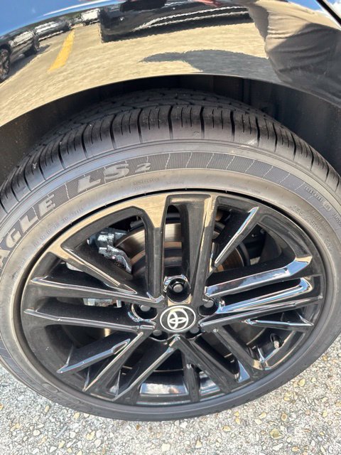 Used 2025 Toyota Camry SE FWD image 35