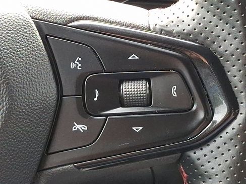 Used 2024 Chevrolet Trax RS w/ Driver Confidence Package FWD image 22