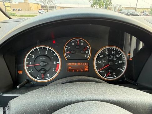 Used 2008 Nissan Titan SE AWD/4WD image 20