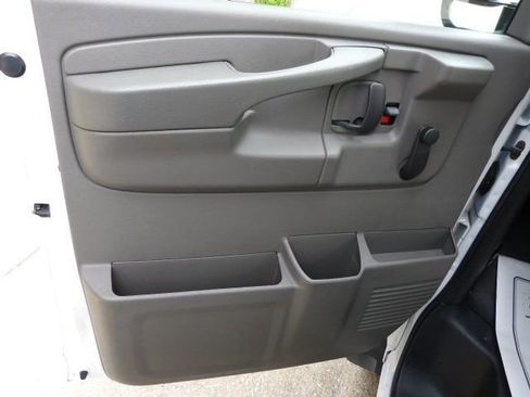 Used 2008 Chevrolet Express 3500 w/ School Bus Package image 36