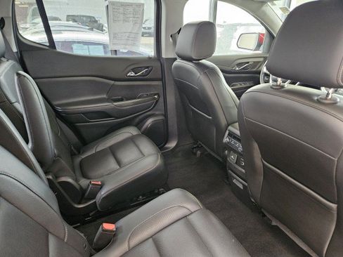 Used 2019 GMC Acadia SLT AWD/4WD image 14