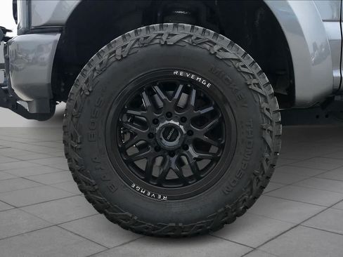 Used 2021 Ford F250 Lariat AWD/4WD image 11