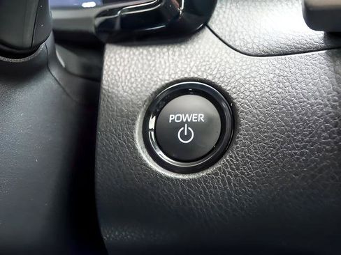 Used 2026 Toyota Camry SE FWD image 16