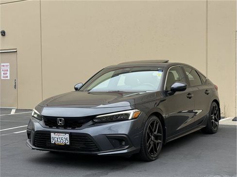 Used 2023 Honda Civic Sport Touring image 3
