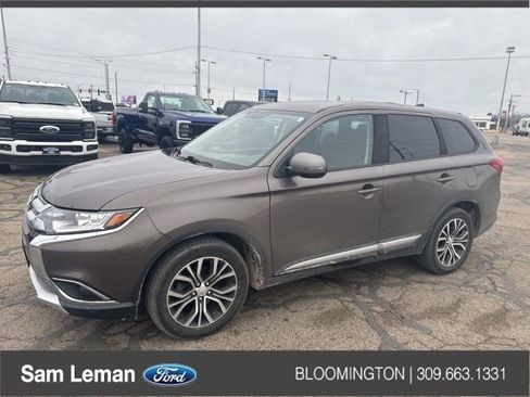 Used 2018 Mitsubishi Outlander AWD image 1