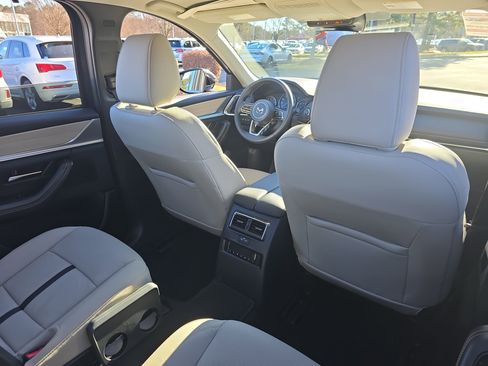 Used 2025 MAZDA CX-90 3.3 Turbo w/ Preferred Package image 11