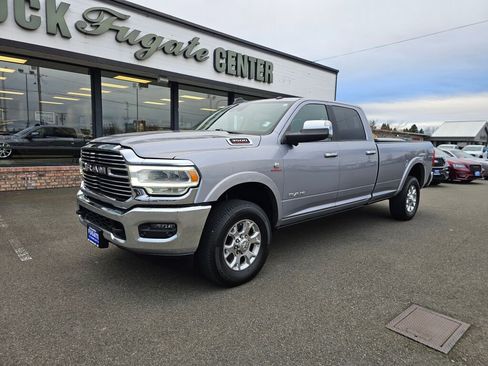 Used 2020 RAM 3500 Laramie image 2