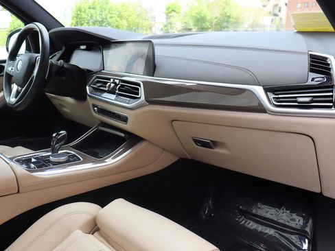 Used 2022 BMW X5 xDrive45e AWD/4WD image 21