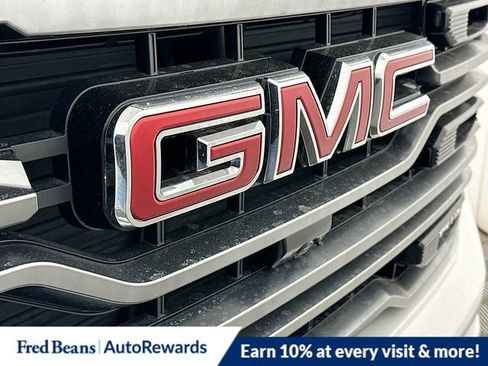 New 2026 GMC Sierra 1500 AT4 w/ AT4 Premium Package image 18