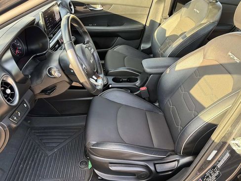 Used 2023 Kia Forte GT-Line image 19