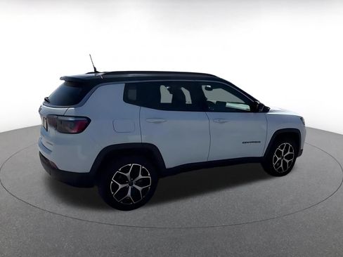 Used 2025 Jeep Compass Limited AWD/4WD image 14