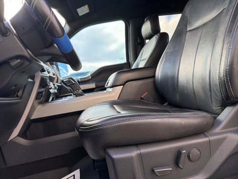 Used 2020 Ford F150 Lariat image 13