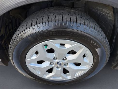 Used 2021 Subaru Forester image 9