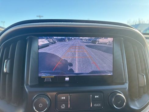 Used 2022 GMC Canyon Denali image 21