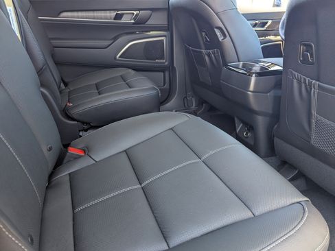 New 2025 Kia Telluride EX image 11