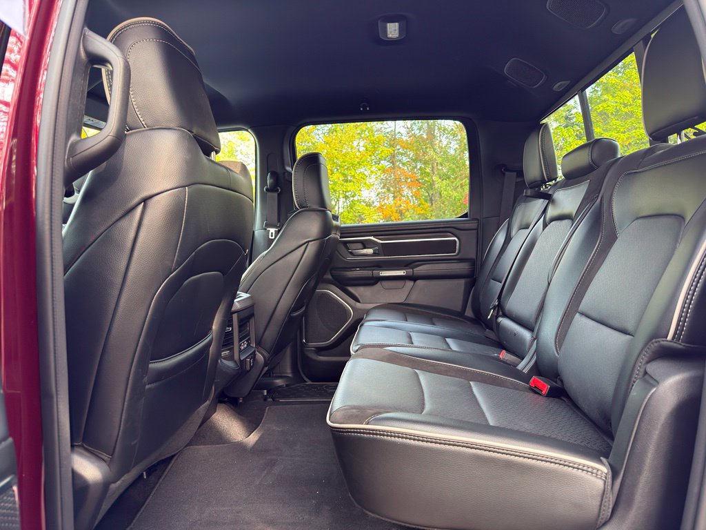 Used 2025 RAM 1500 Laramie AWD/4WD image 8