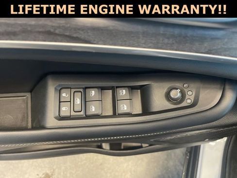 Used 2024 Jeep Grand Cherokee Limited image 13