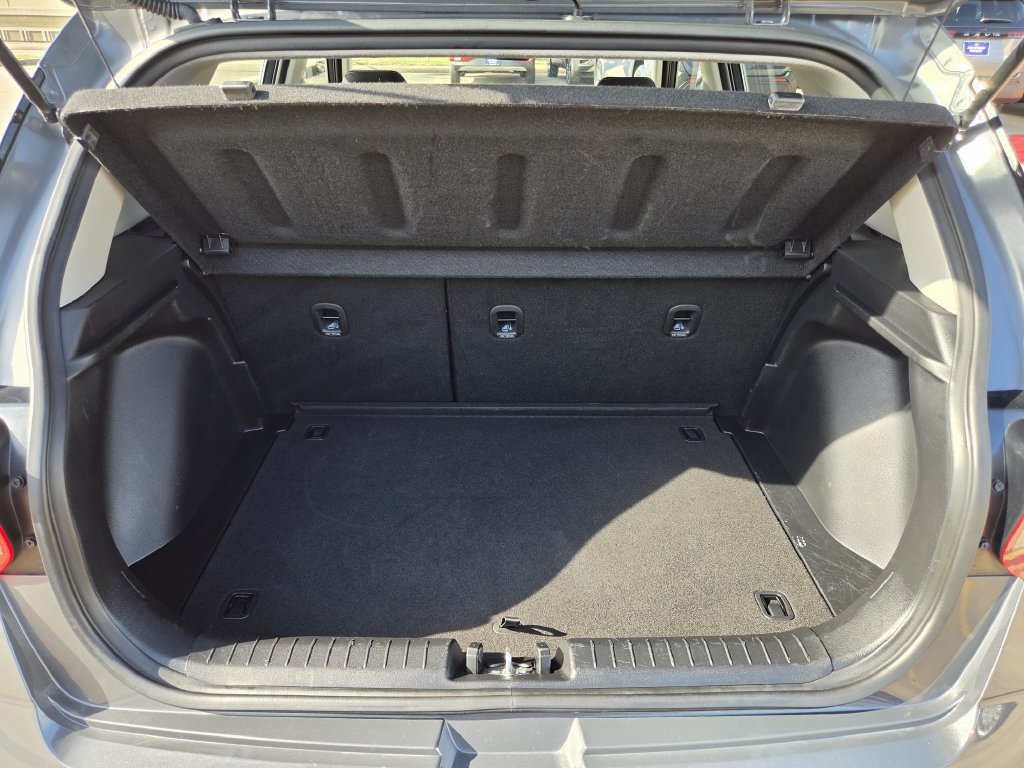 Used 2026 Hyundai Venue SEL FWD image 29
