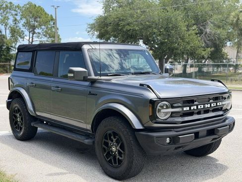 Used 2022 Ford Bronco Outer Banks AWD/4WD image 7