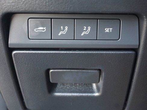 Used 2024 MAZDA MAZDA3 s image 28