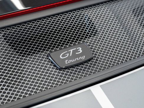 Used 2018 Porsche 911 GT3 RWD image 11